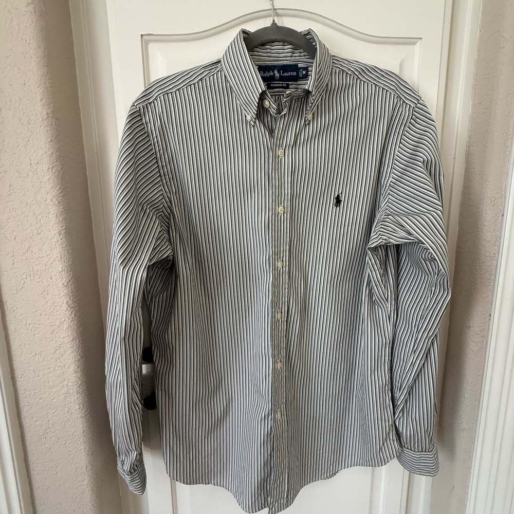 Men’s classic fit Ralph Lauren Polo button down shirt medium